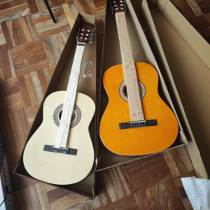 Guitarra clásica de 39 pulgadas 4/4 con cuerdas de nailon