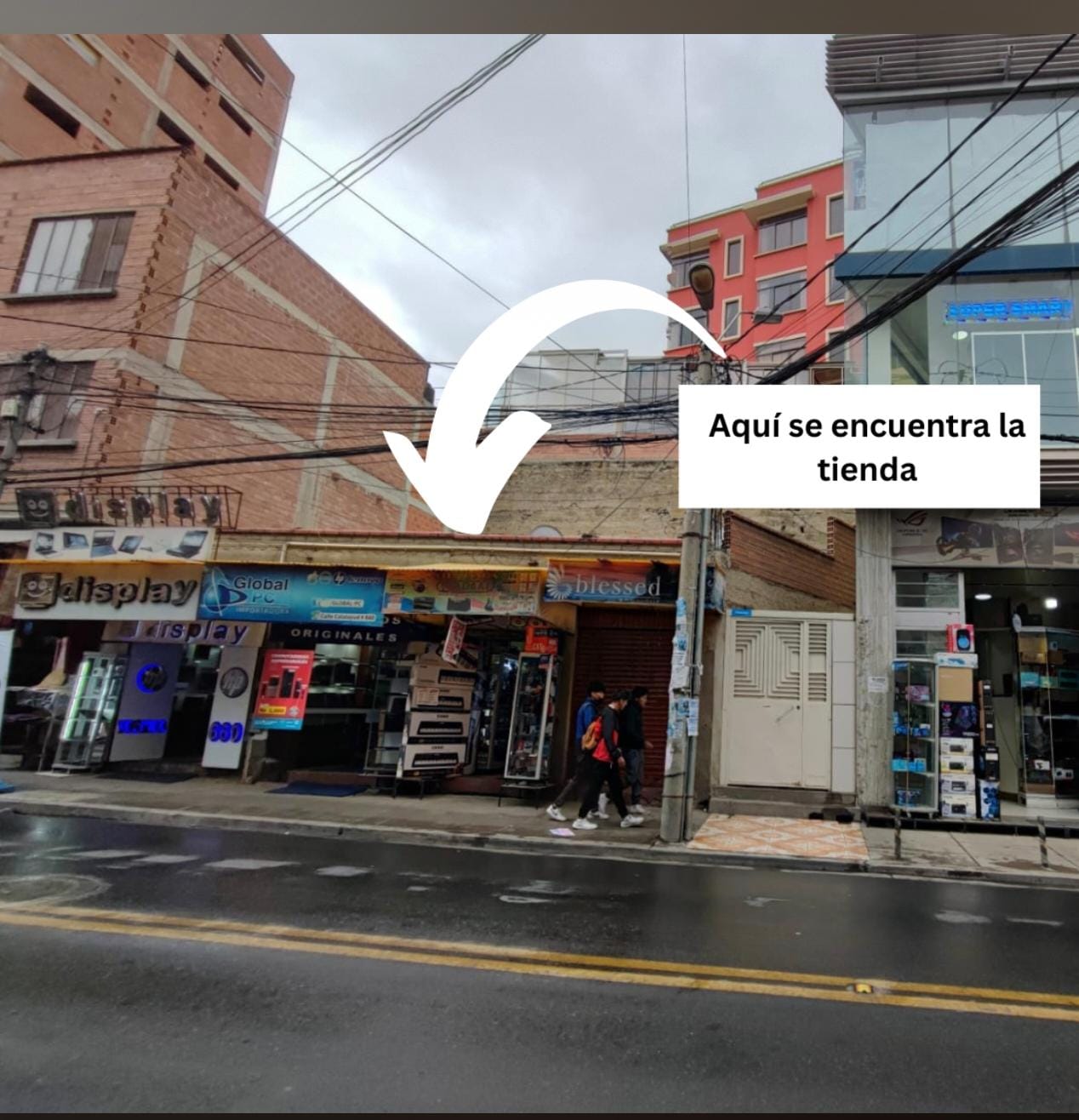 Fachada de la tienda ElectroTech